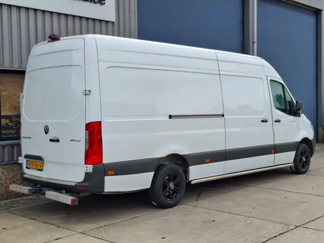 Mercedes-Benz Sprinter 315 1.9 CDI L4H3 RWD 2022 Diesel 6