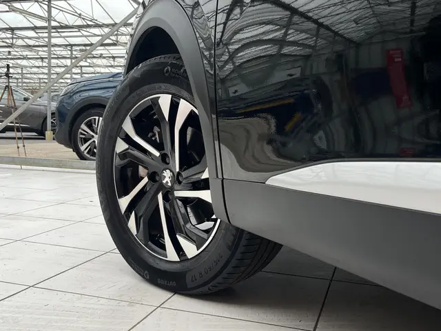 Peugeot e-2008 EV Allure Pack 50 kWh 2021 Elektrisch 4