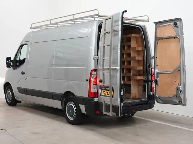 Renault Master L2H2 145PK 2020 Diesel 29