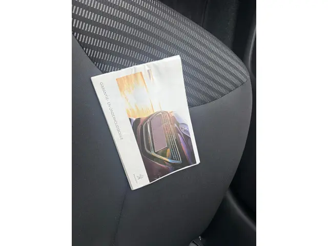 Peugeot 107 1.0 Active 2013 2013 Benzine 20