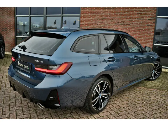 BMW 3 Serie Touring 330e M-Sport 2025 Hybride Benzine 85
