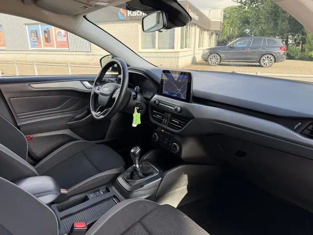 Ford Focus Wagon 1.0 EcoBoost Connected 2022 Benzine 12