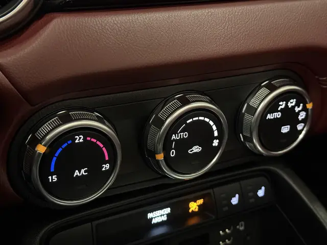 Mazda MX-5 2.0 SkyActiv-G 184pk Signature 2020 Benzine 15