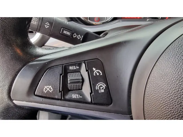 Opel ADAM 1.4 Turbo S 150 pk 2018 Benzine 27