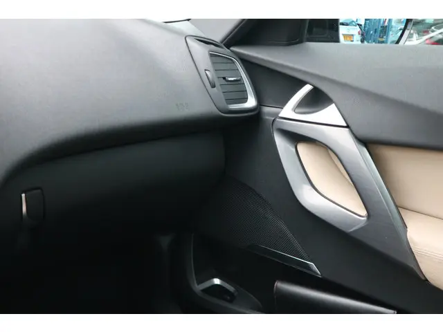 DS DS 5 1.6 THP Business Executive 2016 Benzine 27