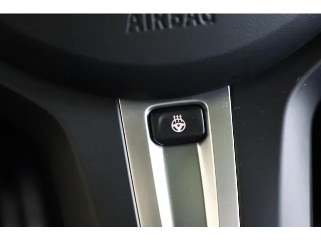 BMW 1 Serie 118i 2024 Benzine 23