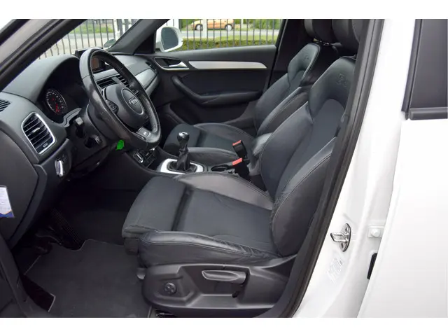 Audi Q3 1.4 TFSI Sport Edition 2014 Benzine 17