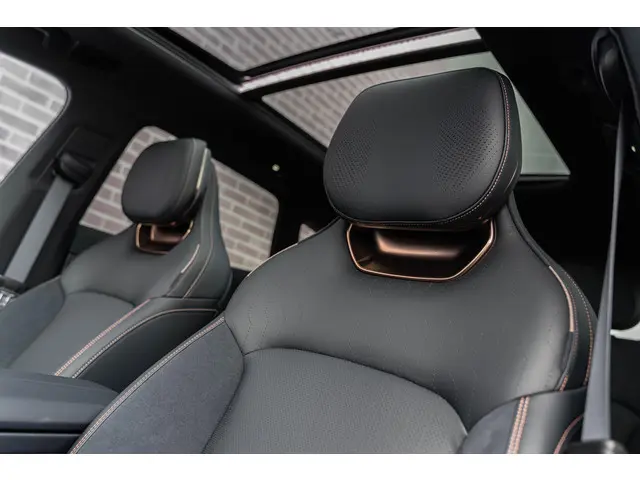 Lynk & Co 08 1.5 More 2025 Hybride Benzine 38