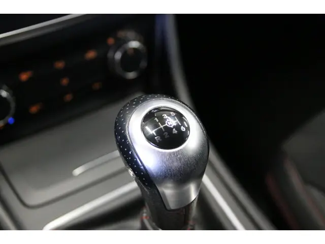 Mercedes-Benz CLA 180 Ambition 2014 Benzine 22