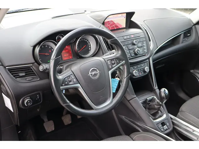 Opel Zafira Tourer 1.4 Cosmo 2012 Benzine 6