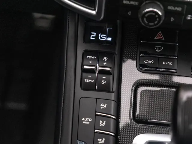 Porsche Cayenne 4.8 Turbo S 2015 Benzine 38