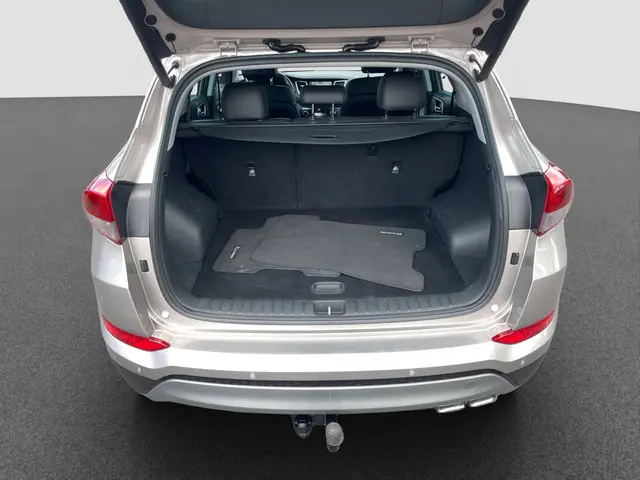 Hyundai Tucson 1.6 T-GDi Premium 2018 Benzine 23