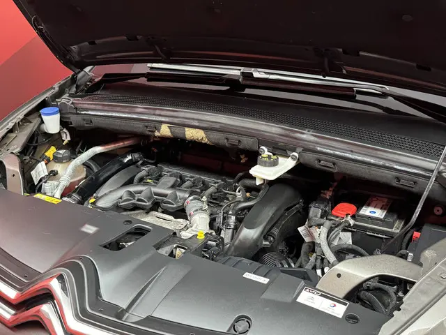 Citroën C4 Picasso 1.6 THP Shine 2017 Benzine 12