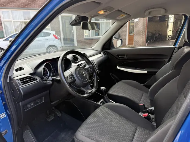 Suzuki Swift 1.0 Stijl 2018 Benzine 9