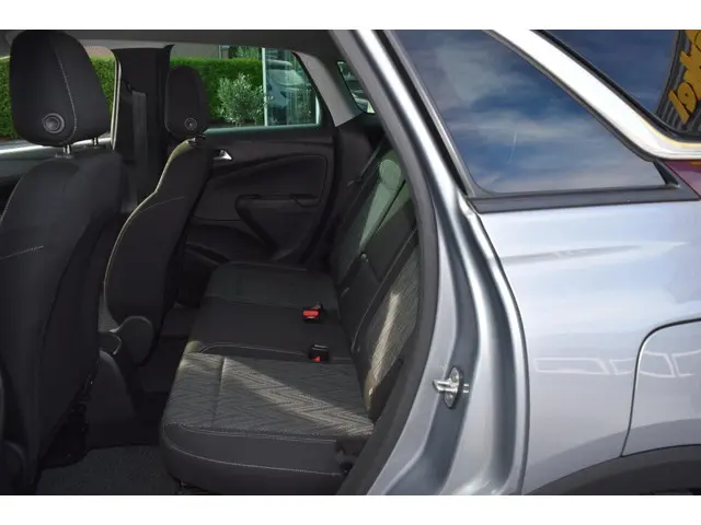 Opel Crossland X 1.2 Turbo Edition 2020 2020 Benzine 16