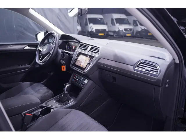 Volkswagen Tiguan Allspace 1.5 TSI Life 7p. 2023 Benzine 29