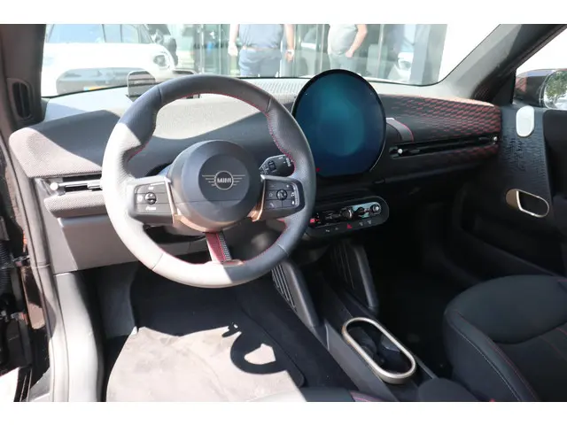 MINI 3-Deurs Cooper E 2024 Elektrisch 11