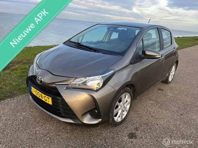 Toyota Yaris 1.5 VVT-i Bi-Tone 2017 Benzine