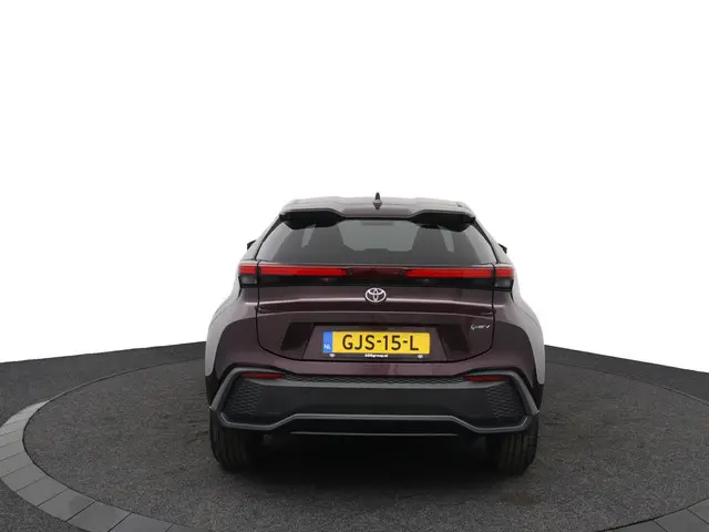 Toyota C-HR 1.8 Hybrid 140 Dynamic 2024 Hybride Benzine 46
