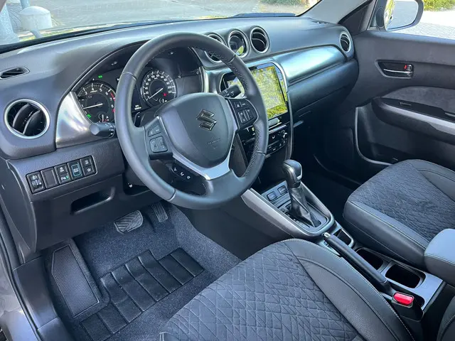 Suzuki Vitara 1.5 Hybrid Style 2025 Hybride Benzine 4