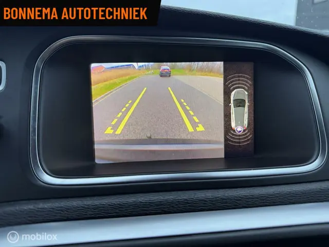 Volvo V40 2.0 T4 R-Design Pano Camera 2017 Benzine 16
