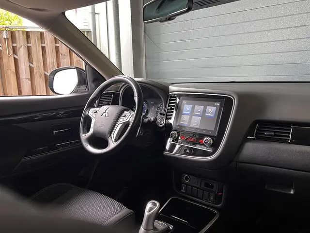 Mitsubishi Outlander 2.4 PHEV Pure+ 2020 Hybride Benzine 22