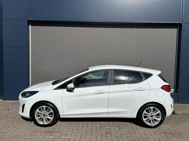 Ford Fiesta 1.0 EcoBoost Hybrid Titanium 2022 Benzine 6