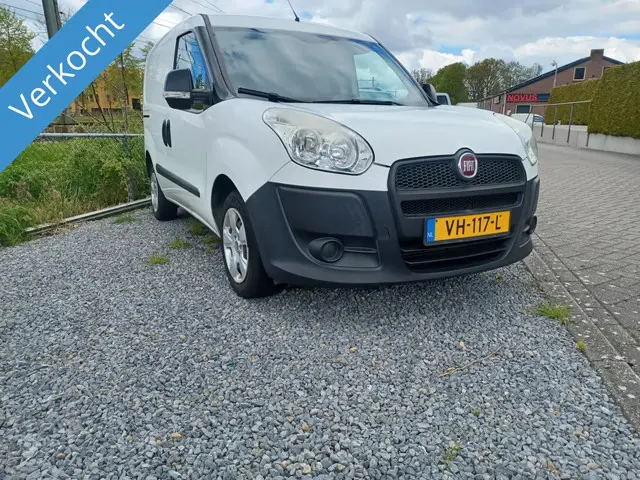 Fiat Doblò Cargo 1.3 MultiJet 2014 Diesel 2