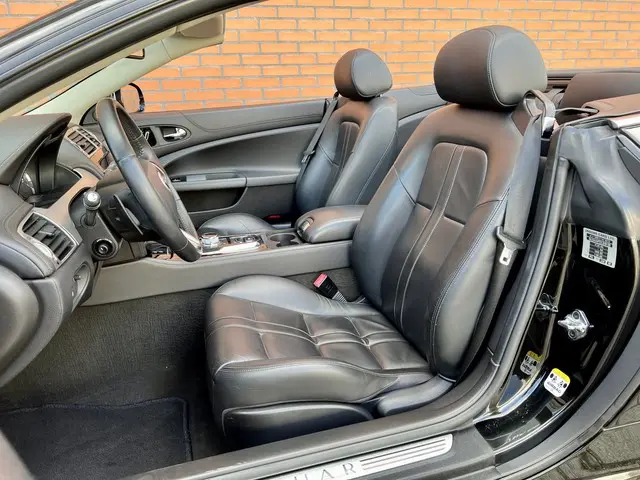 Jaguar XK 5.0 V8 Convertible Portfolio 2013 Benzine 10