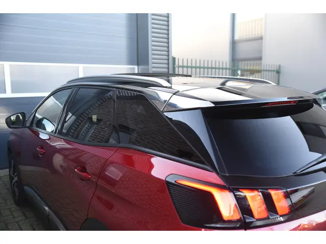 Peugeot 3008 1.6 PureTech Allure 2018 Benzine 34