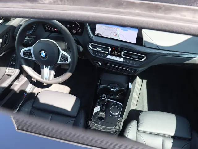 BMW 2 Serie Gran Coupé 220i 2024 Benzine 14