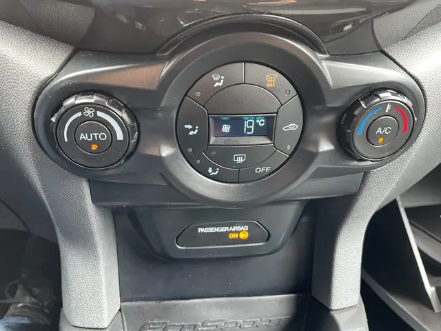 Ford EcoSport 1.0 EcoBoost Titanium 2015 Benzine 21