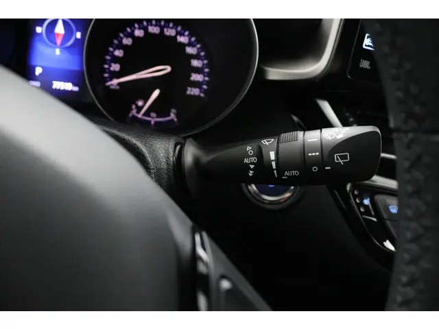 Toyota C-HR 1.8 Hybrid Style 2018 Hybride Benzine 34