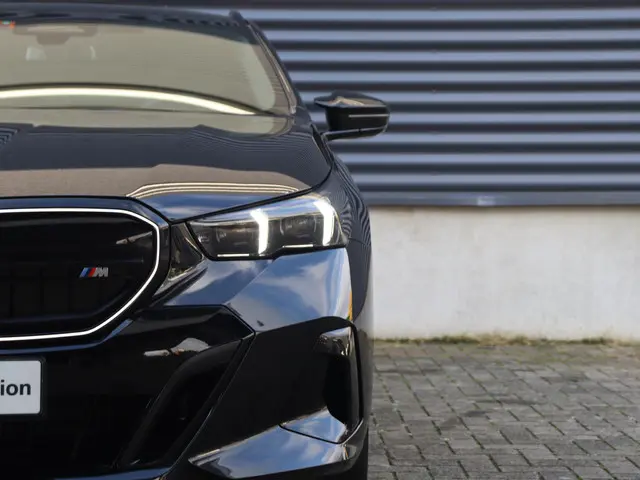 BMW 5 Serie Touring 550e xDrive 2025 Hybride Benzine 40