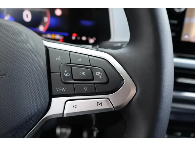 Volkswagen T-Roc 1.0 TSI Goal 2025 Benzine 25