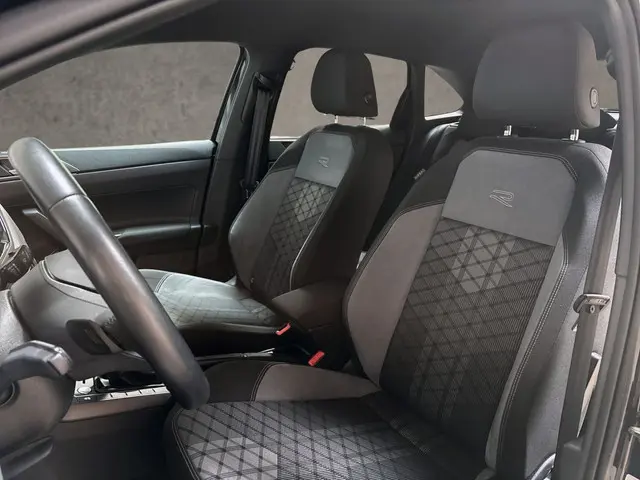 Volkswagen Taigo 1.0 TSI R-Line 2022 Benzine 12