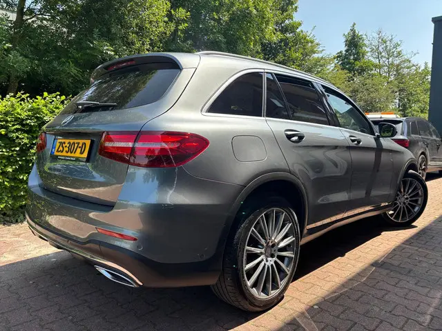 Mercedes-Benz GLC 3