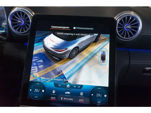 Mercedes-Benz SL Roadster 63 AMG 4Matic+ 2023 Benzine 11