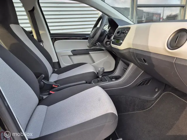 SEAT Mii 1.0 Style AUTOMAAT AIRCO NAP 2013 Benzine 12