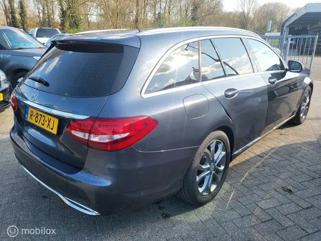 Mercedes-Benz C-Klasse Estate 180 Ambition 2015 Benzine 19