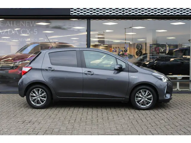 Toyota Yaris 1.5 Hybrid Dynamic 2018 Hybride Benzine 5