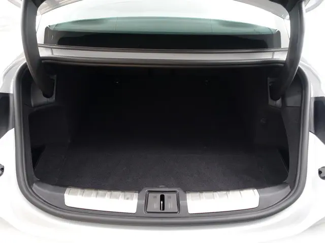 Porsche Taycan Performance 84 kWh- 2021 Elektrisch 42