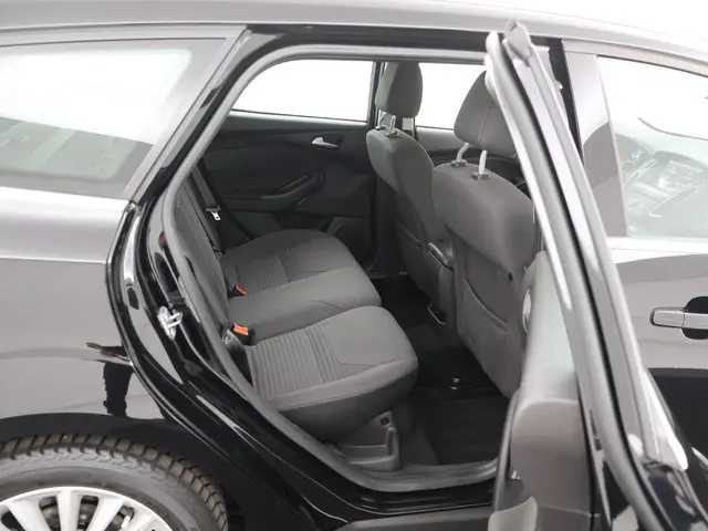 Ford Focus Wagon 1.0 125PK Titanium 2016 Benzine 22