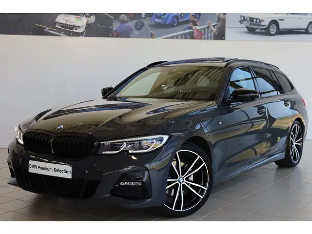 BMW 3 Serie Touring 320i 2020 Benzine 31
