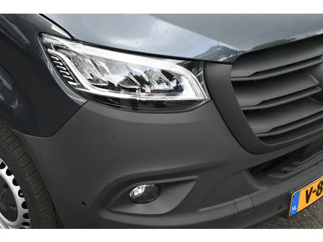 Mercedes-Benz Sprinter 317 CDI L2H2 Pro HD 2024 Diesel 10