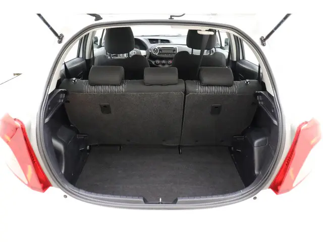 Toyota Yaris 1.0 VVT-i Now 2014 Benzine 13