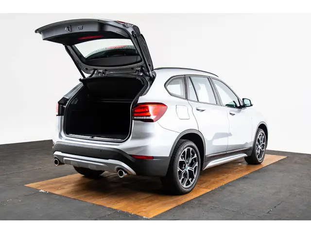 BMW X1 sDrive20i 2020 Benzine 11