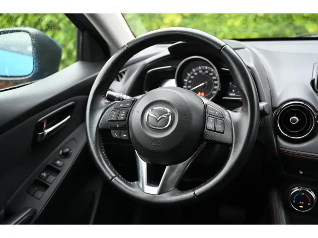 Mazda 2 Skyactiv-G 90 automaat GT-M 2017 Benzine 11