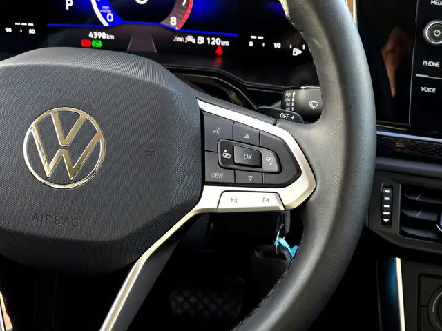 Volkswagen Polo 1.0 TSI Life Edition 2025 Benzine 25