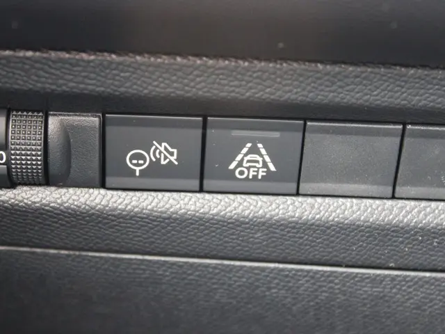 Opel Frontera 1.2 Turbo Hybrid GS 2026 Hybride Benzine 33